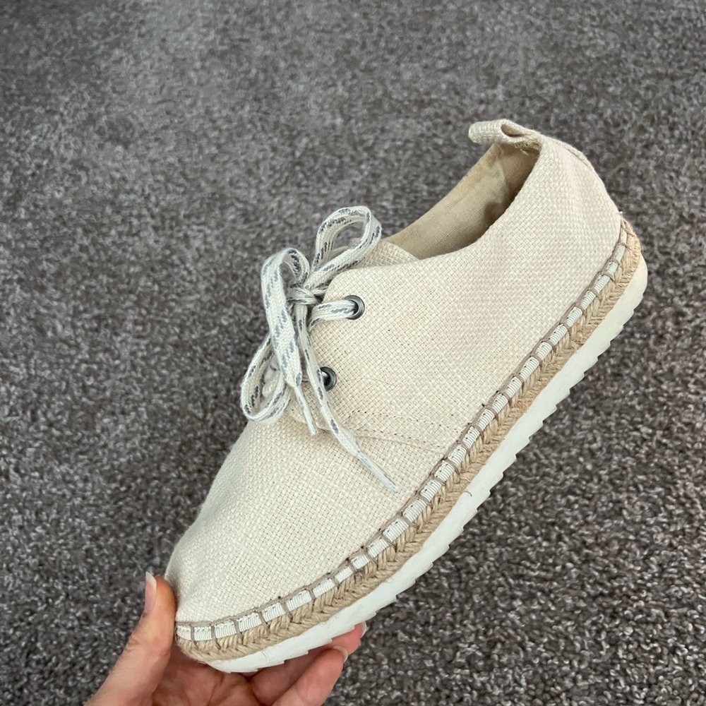 Universal Thread Espadrilles Women’s 8.5 - image 1